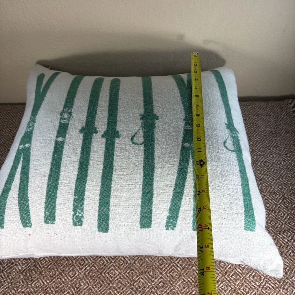 Pod Throw Lumber Pillow Winter Ski Lodge Decorative Alpine Chalet 16x16 NWT